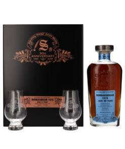 Signatory Vintage BUNNAHABHAIN 40 Years Old 30th ANNIVERSARY 1978 478 Vol. 07l fa dobozban 2 poharral